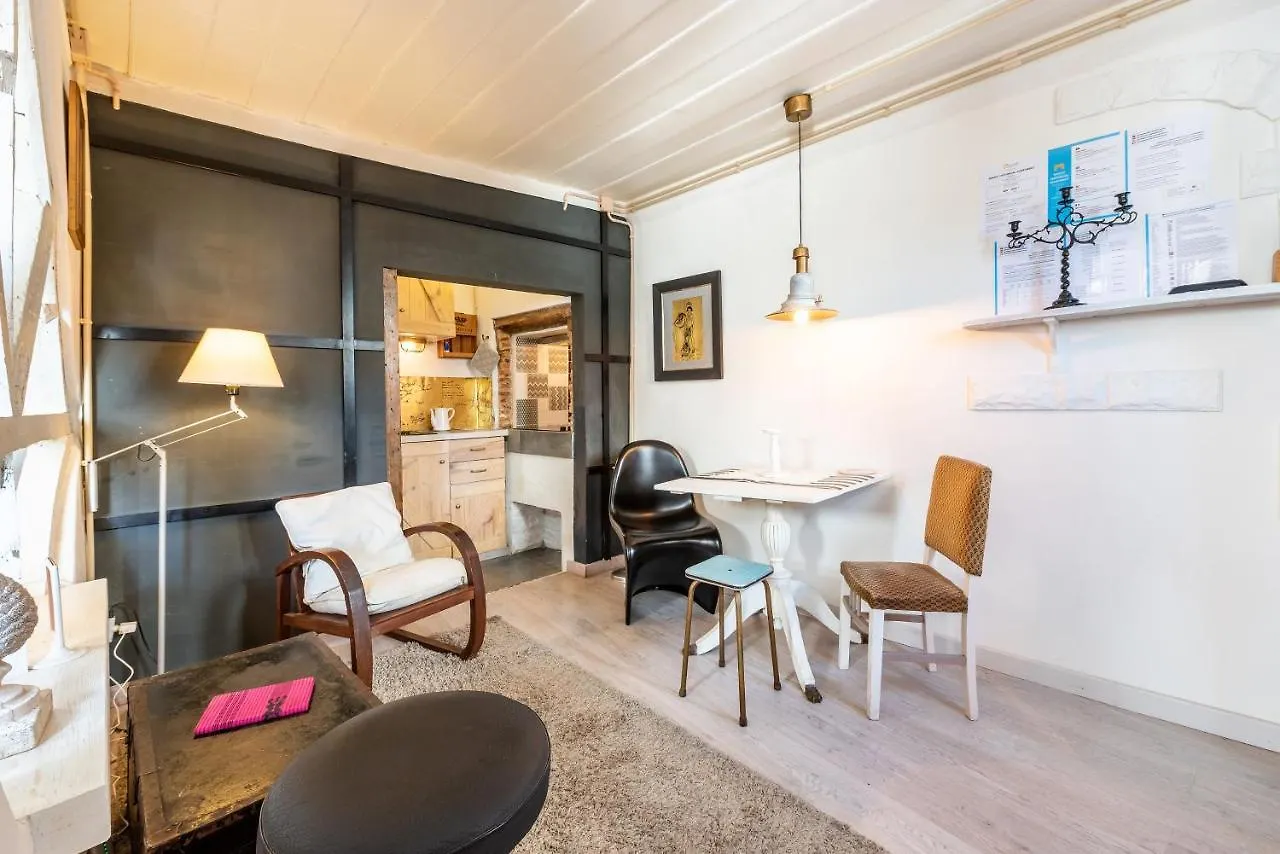 Bright Historical Apartment By Guestready Lisboa Portugal