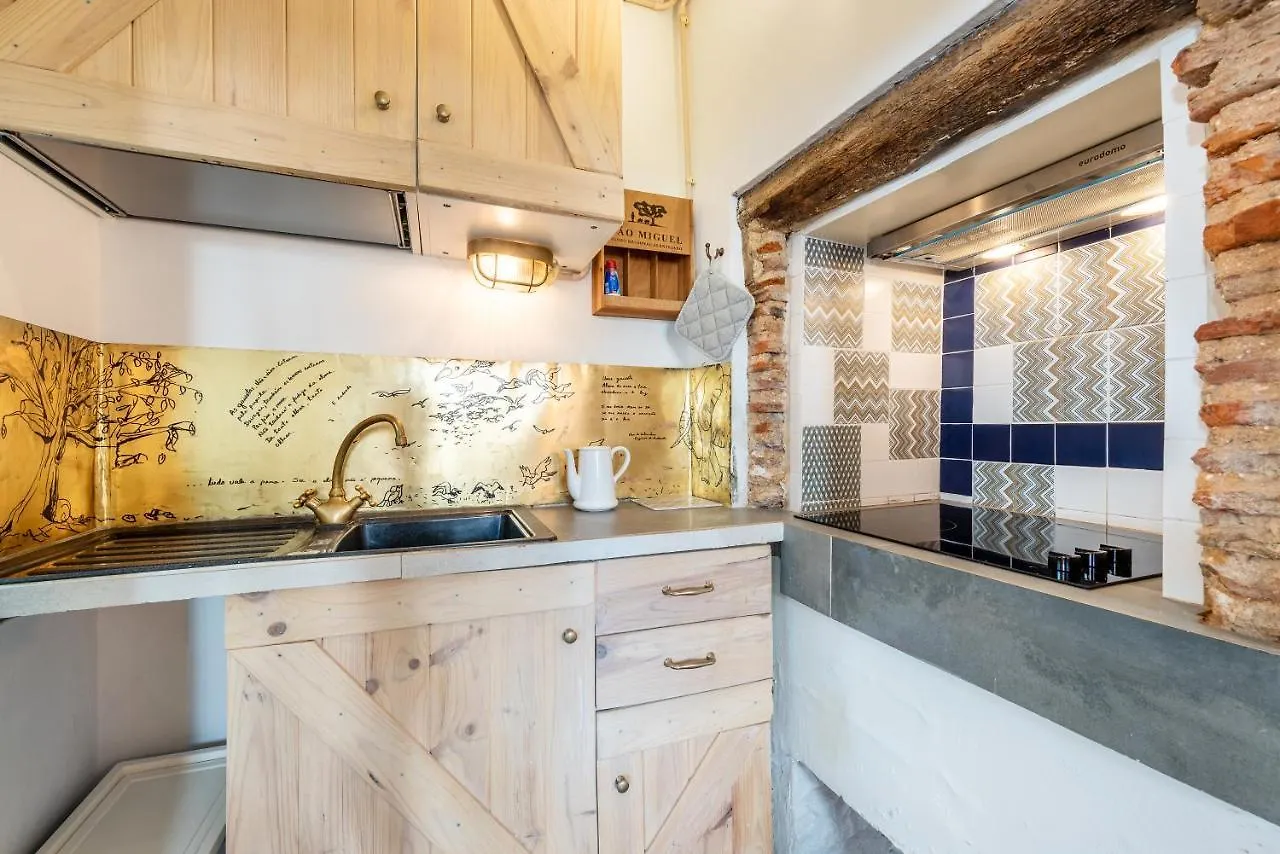 Bright Historical Apartment By Guestready Lisboa